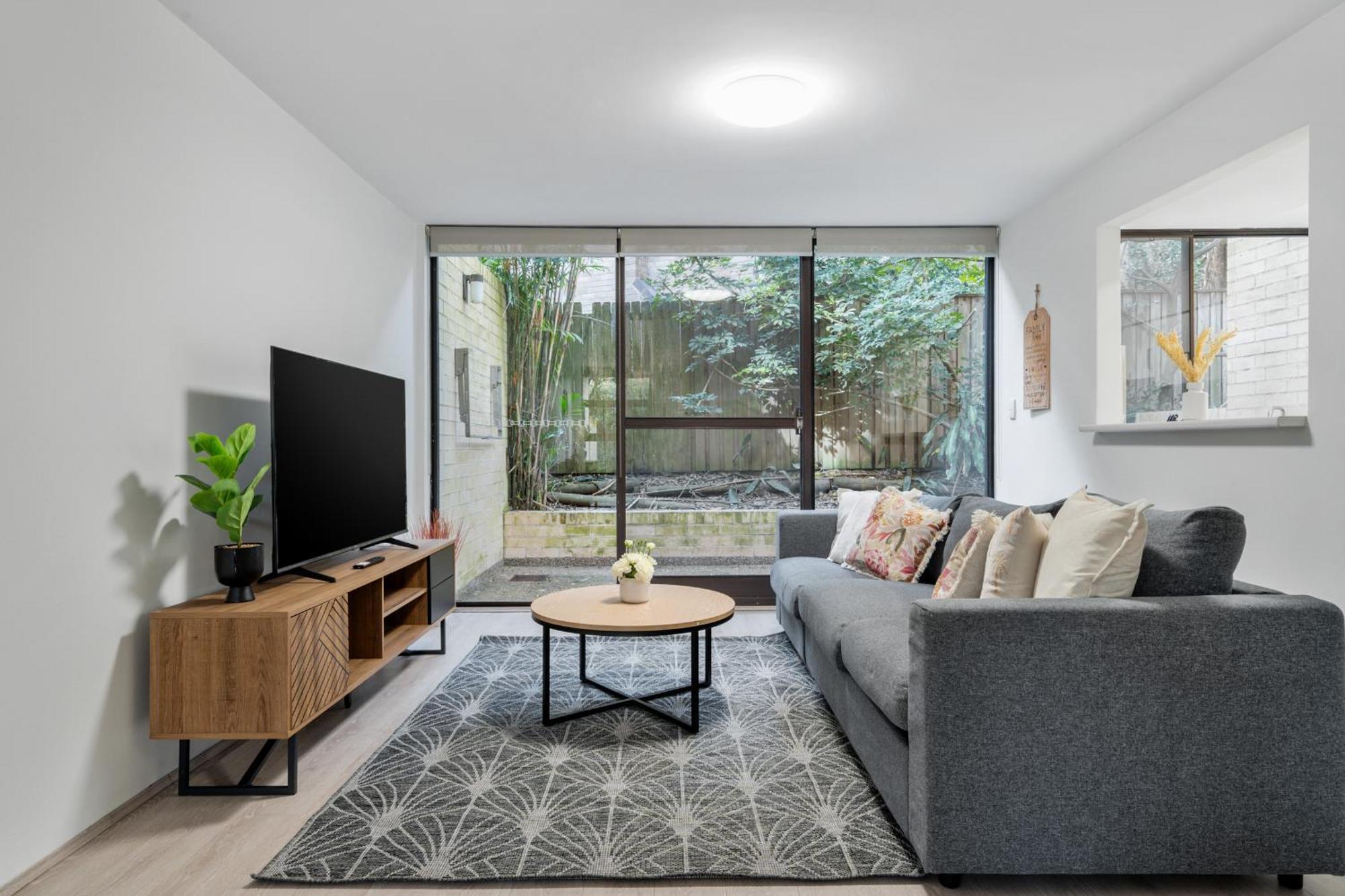 Guest house 1nc Spacious Abnb-style 3bedroom Townhouse, North Free Parking